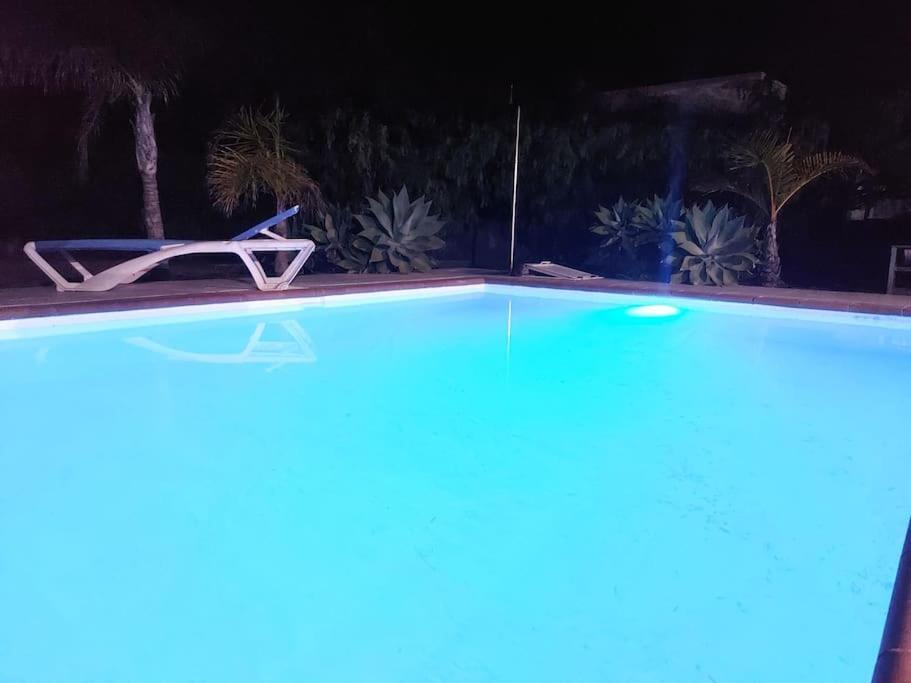 Villa Chloe Плая Бланка Екстериор снимка