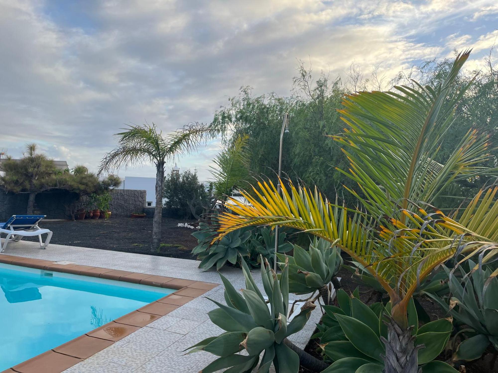 Villa Chloe Плая Бланка Екстериор снимка